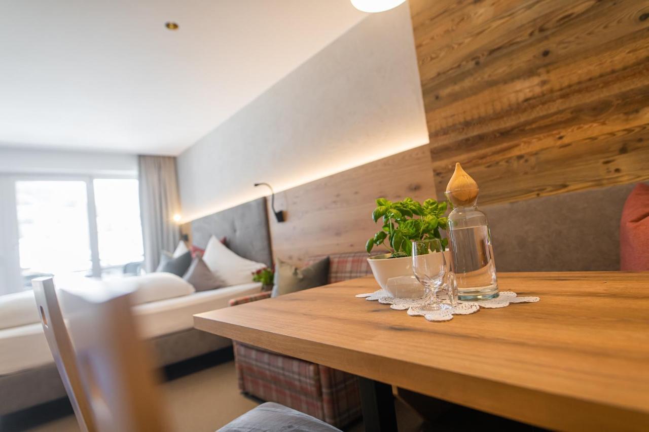 Aparthotel Hochland Gmbh Наудерс Екстериор снимка