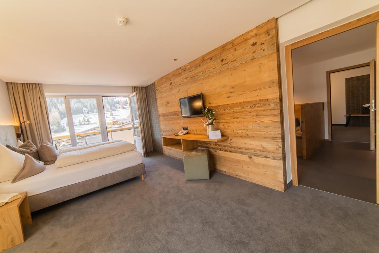 Aparthotel Hochland Gmbh Наудерс Екстериор снимка