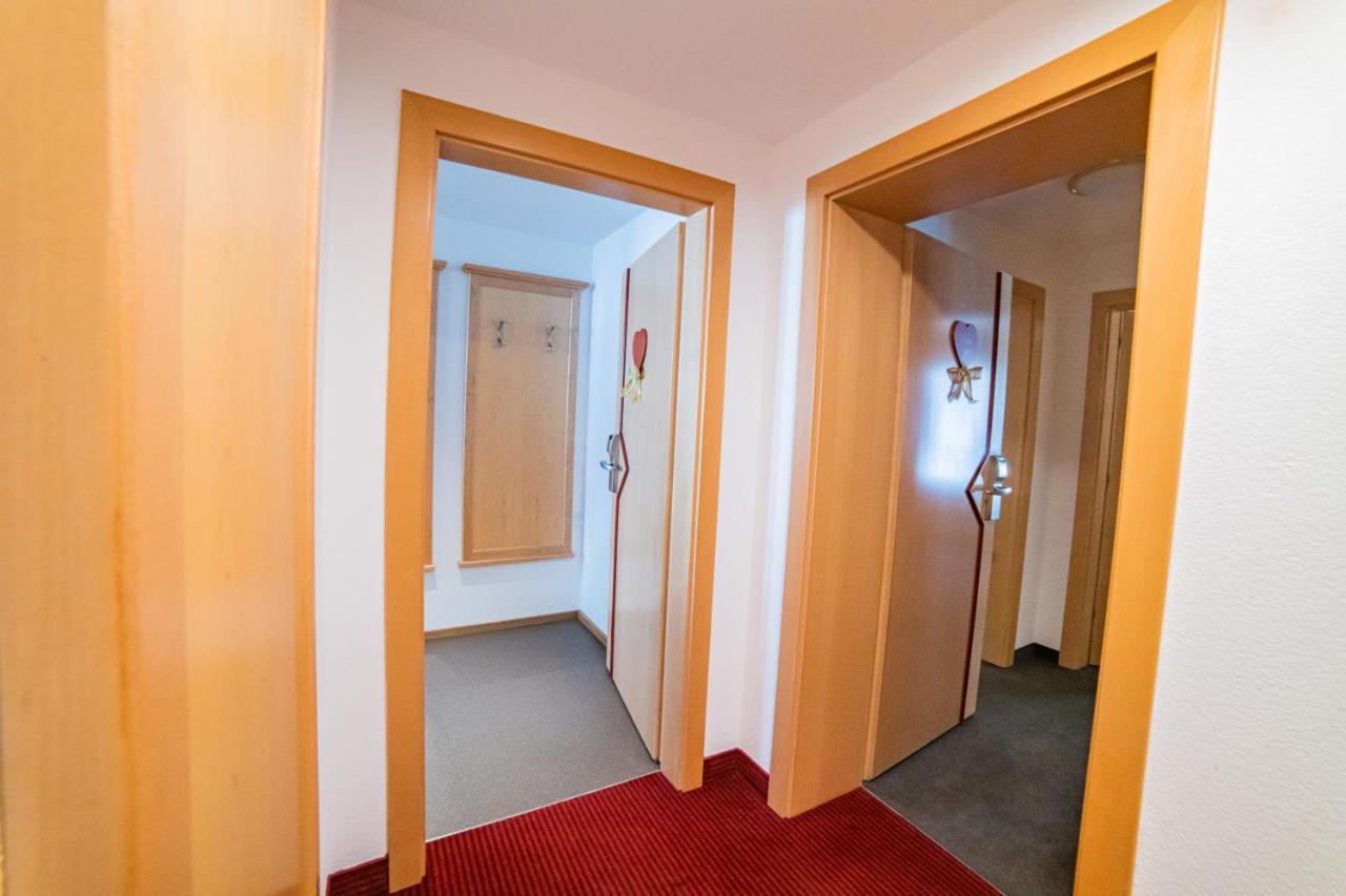 Aparthotel Hochland Gmbh Наудерс Екстериор снимка